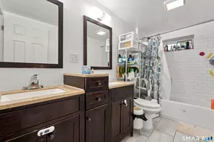 1183 Old Town Rd, Bridgeport, CT 06606 - Photo 14