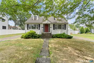 216 Country Rd, Fairfield, CT 06824 - Photo 20