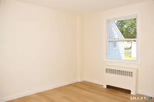 202 Crescent Dr, East Hartford, CT 06118 - Photo 18