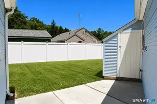 202 Crescent Dr, East Hartford, CT 06118 - Photo 24