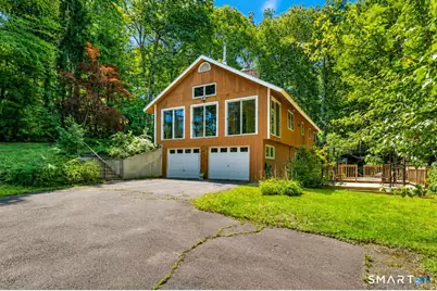 32 Hallsey Lane, Woodbridge, CT 06525 - Photo 2