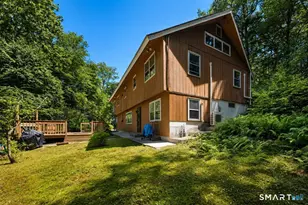 32 Hallsey Ln, Woodbridge, CT 06525 - Photo 4