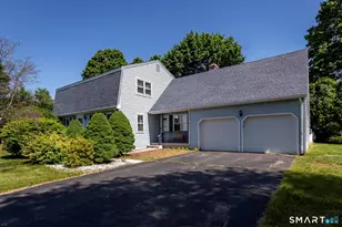 32 Bourbon St, South Windsor, CT 06074 - Photo 2
