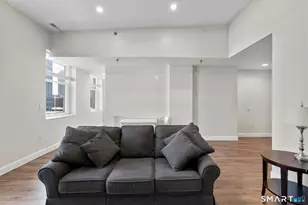 196 Crown St, New Haven, CT 06510 - Photo 10