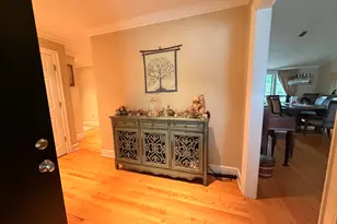 43 Applewood Ln, Avon, CT 06001 - Photo 4