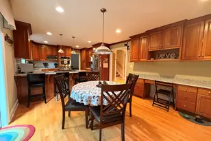 43 Applewood Ln, Avon, CT 06001 - Photo 6