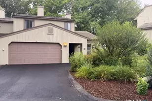 43 Applewood Ln, Avon, CT 06001 - Photo 1