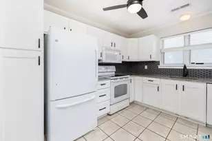 402 Mariners Walk, Milford, CT 06460 - Photo 14