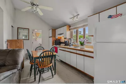 8 Swan Avenue, Old Lyme, CT 06371 - Photo 14