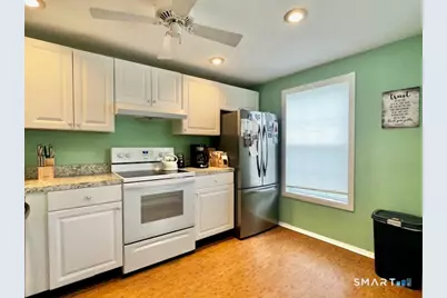 106 Heather Ridge #106, Shelton, CT 06484 - Photo 2