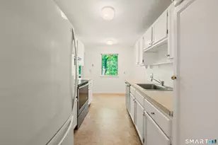 593 Heritage Vlg, Southbury, CT 06488 - Photo 8