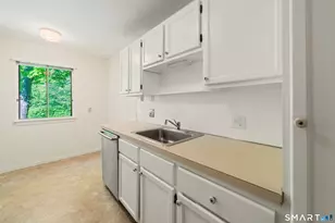 593 Heritage Vlg, Southbury, CT 06488 - Photo 10
