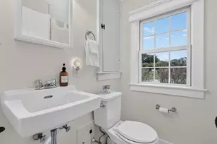 84 Waterside Ln, Clinton, CT 06413 - Photo 10