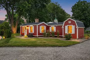 84 Waterside Ln, Clinton, CT 06413 - Photo 2