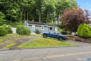 33 Allen Ave, Meriden, CT 06451 - Photo 2