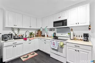 33 Allen Ave, Meriden, CT 06451 - Photo 20