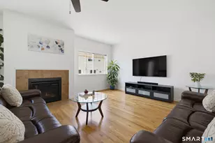179 Pepin Pl, South Windsor, CT 06074 - Photo 2