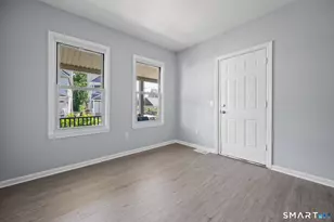 301 Poplar St, Bridgeport, CT 06605 - Photo 12