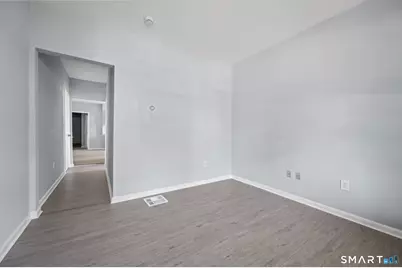 301 Poplar Street, Bridgeport, CT 06605 - Photo 14