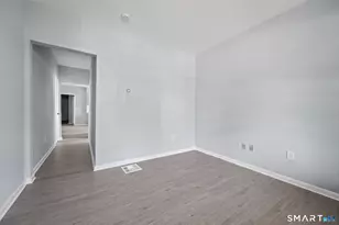 301 Poplar St, Bridgeport, CT 06605 - Photo 14