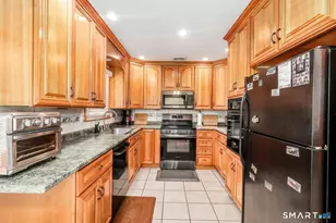 46 Jeanette Rd, Danbury, CT 06811 - Photo 8