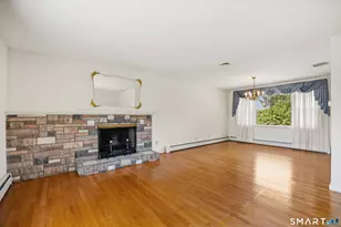 124 Elliott Rd, Trumbull, CT 06611 - Photo 4