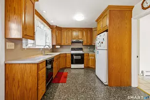 124 Elliott Rd, Trumbull, CT 06611 - Photo 10