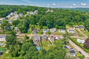 114 Whitewood Rd, Waterbury, CT 06708 - Photo 6