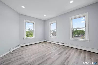 1220 Pembroke Street, Bridgeport, CT 06608 - Photo 16