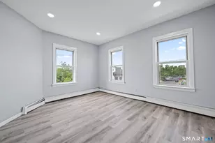 1220 Pembroke St, Bridgeport, CT 06608 - Photo 16