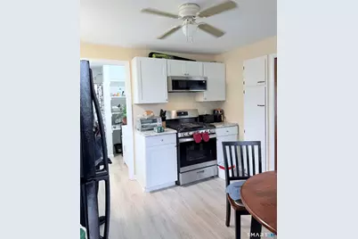 49 Chappell Street, New London, CT 06320 - Photo 14