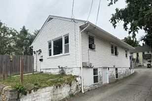 49 Chappell St, New London, CT 06320 - Photo 4