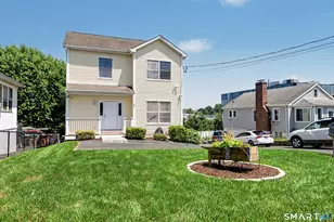 21 Whitmore Ln, Stamford, CT 06902 - Photo 2