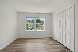 21 Whitmore Ln, Stamford, CT 06902 - Photo 32