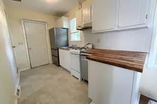 34 Cottage St, New Haven, CT 06511 - Photo 2