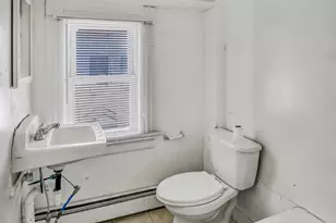 221 Willow St, Waterbury, CT 06710 - Photo 6