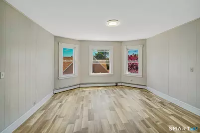221 Willow Street #3rd Floor, Waterbury, CT 06710 - Photo 4
