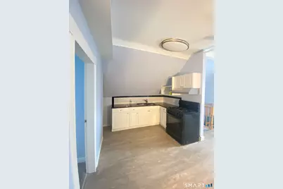 550 Laurel Avenue, Bridgeport, CT 06605 - Photo 6