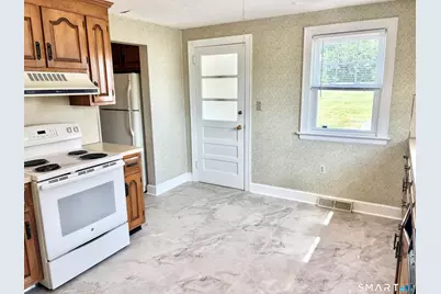 1693 Tolland Turnpike, Manchester, CT 06042 - Photo 4