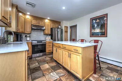 55 Londonderry Lane, Milford, CT 06460 - Photo 10