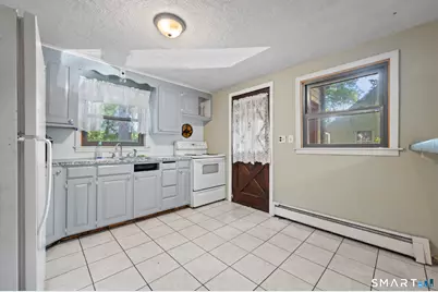 128 Capen Street, Windsor, CT 06095 - Photo 4