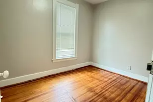 384 Gregory St, Bridgeport, CT 06604 - Photo 10