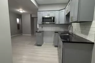 1597 Park St, Hartford, CT 06106 - Photo 4