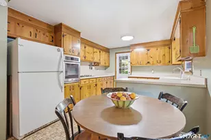 16 Pine St, Newtown, CT 06482 - Photo 8