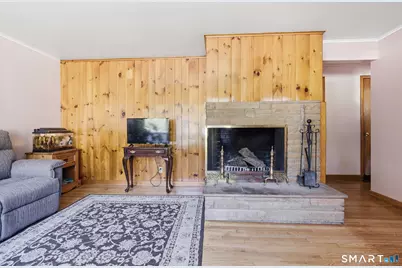 16 Pine Street, Newtown, CT 06482 - Photo 4