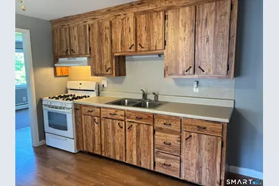 33 Spring Street, Wallingford, CT 06492 - Photo 4