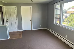 33 Spring St, Wallingford, CT 06492 - Photo 2