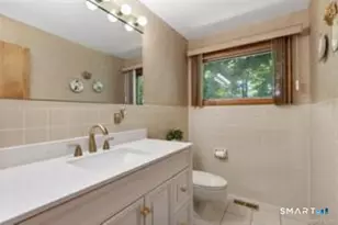29 Pease Rd, Woodbridge, CT 06525 - Photo 12