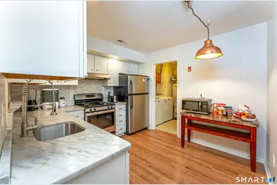 26 Greenview Lane #26, Milford, CT 06461 - Photo 4