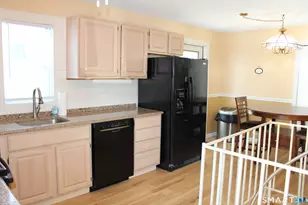 76 Woodmont Rd, West Haven, CT 06516 - Photo 10